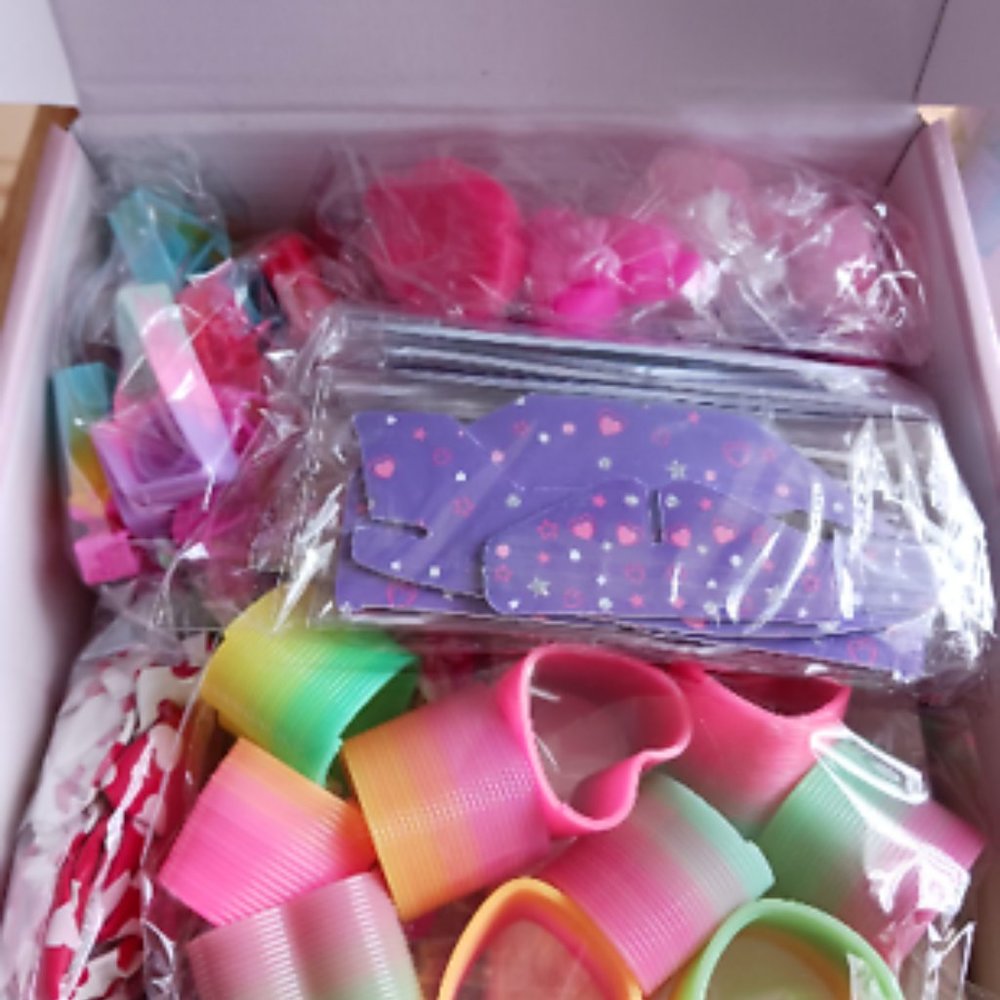 400 Pc Valentine's Day Party Favors for Kids